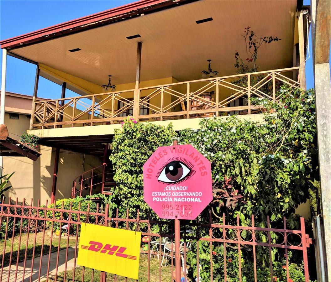 Hostal Dona Maria Pedasi Town ภายนอก รูปภาพ