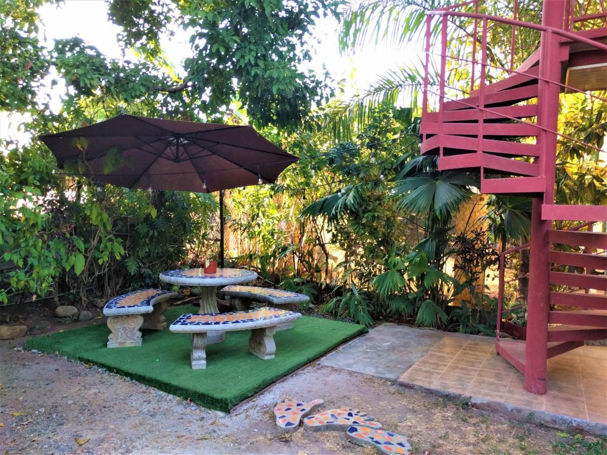 Hostal Dona Maria Pedasi Town ภายนอก รูปภาพ