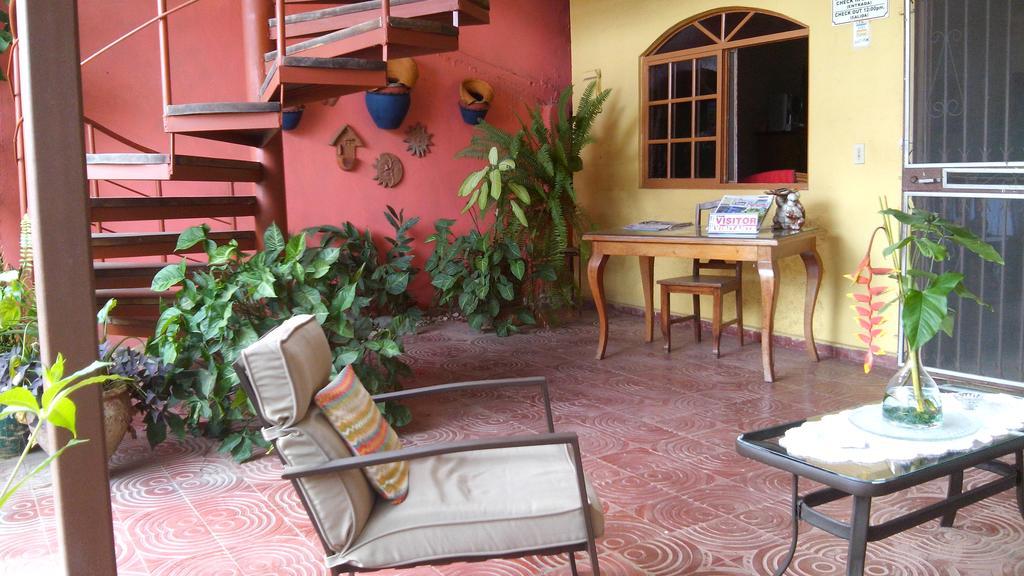 Hostal Dona Maria Pedasi Town ภายนอก รูปภาพ