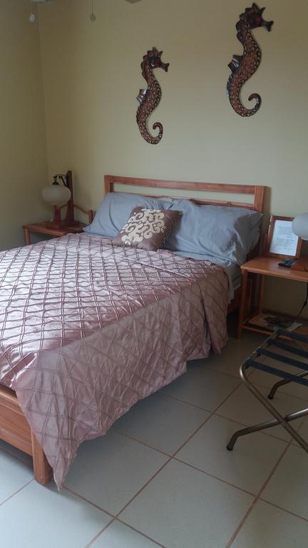 Hostal Dona Maria Pedasi Town ภายนอก รูปภาพ